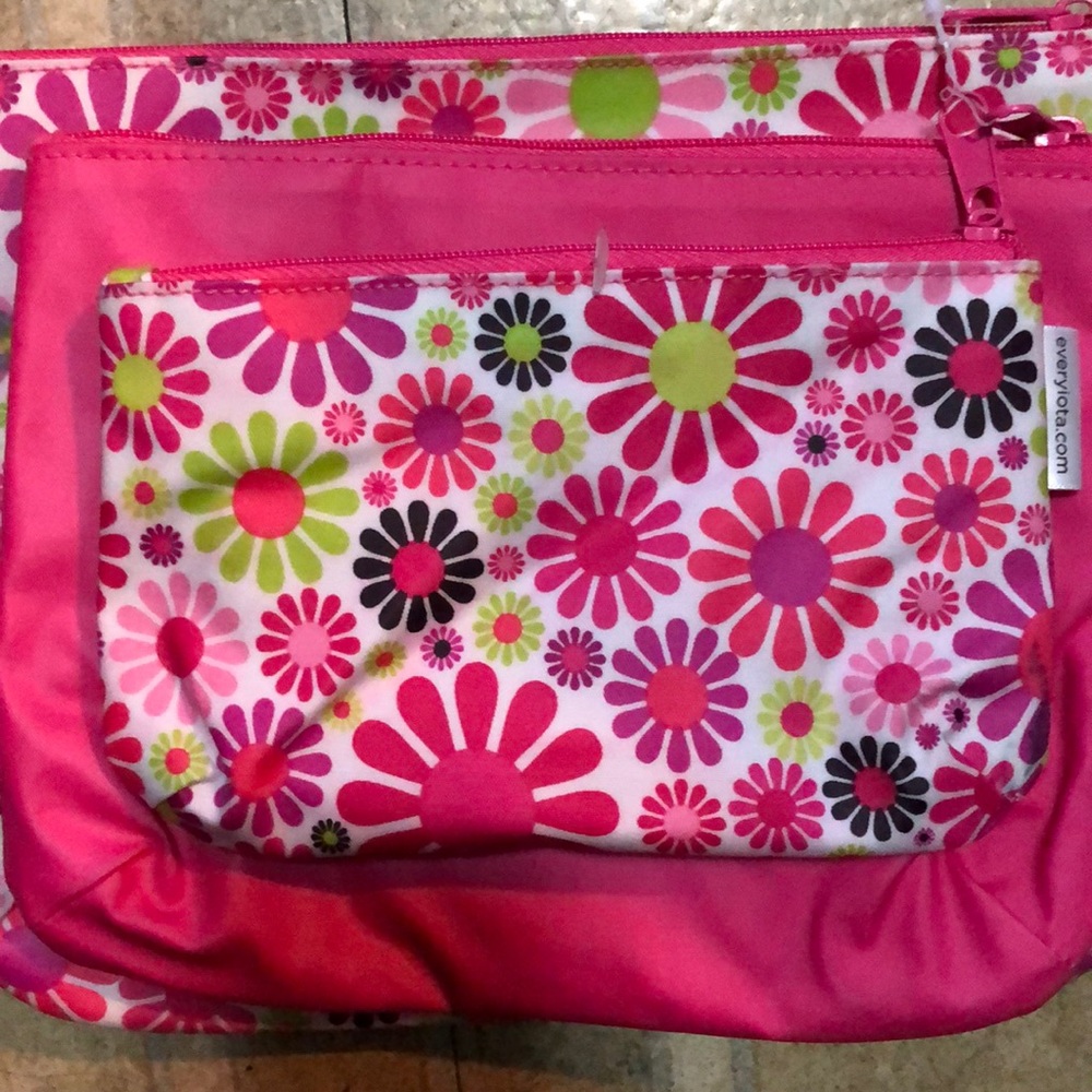 NEW! 3 Piece Makeup Bag